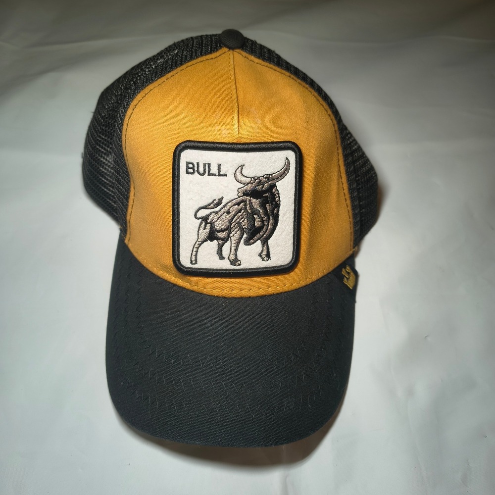 Goorin Bros The Farm Bull Trucker Hat Yellow Black Mesh Snapback Cap Mens